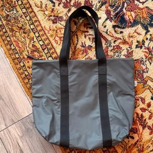 RAINS TOTE BAG